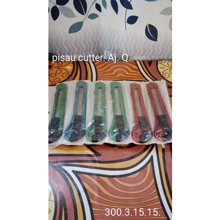 

Pisau cutter. Aj. Q /