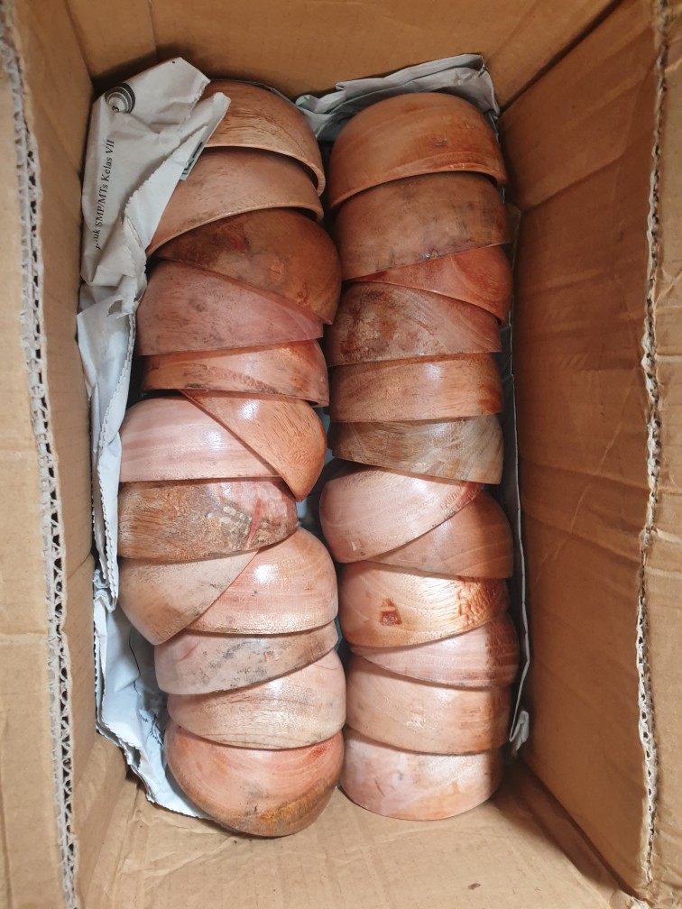 Mangkok Kayu Mahoni 8cm