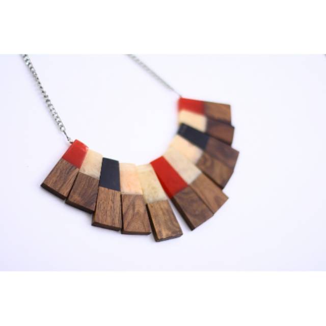 Kalung Stradivarius Kayu Etnik Aksesoris Fashion Keren