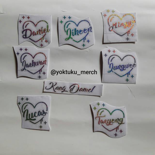 

Ready stock Sticker hologram KPOP