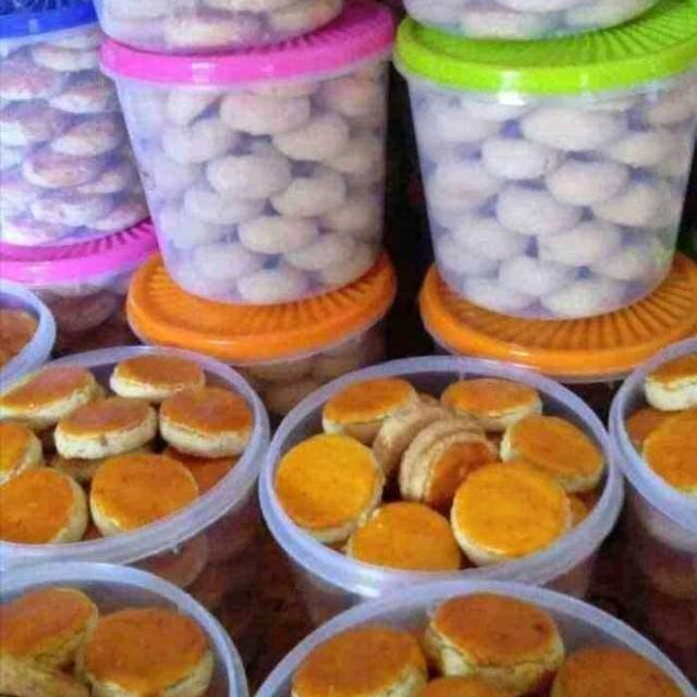 

Kue kacang mak enak
