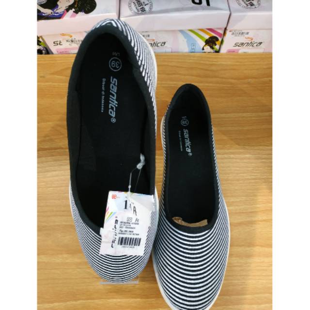 Sepatu santica slipon (wanita)