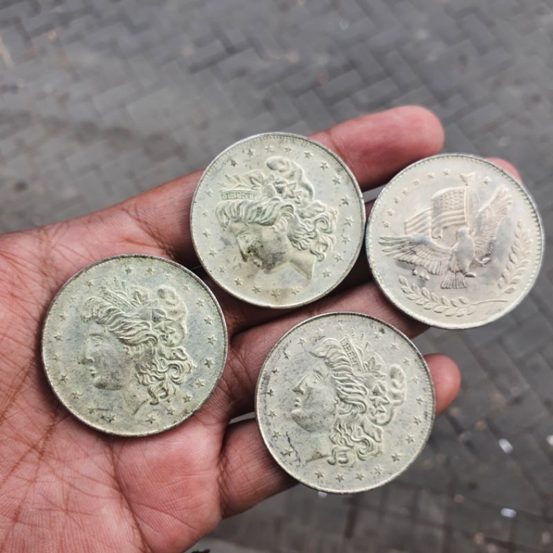 barang antik koin liberty