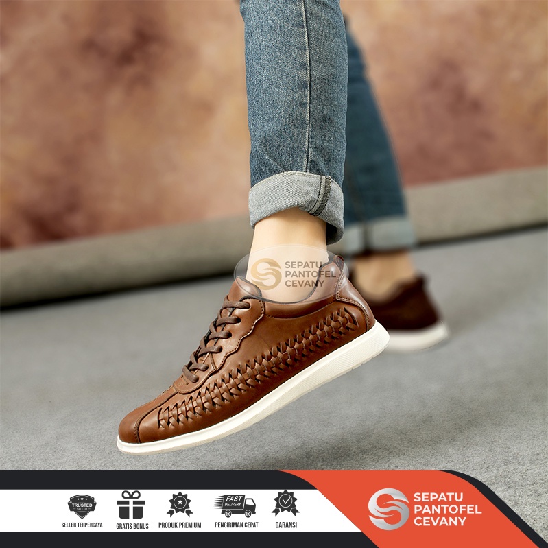 SPC GANDA - Fashion Sepatu Sneakers Unisex Cewek Cowok Playboy Casual Sneaker Warna Putih Coklat Hit