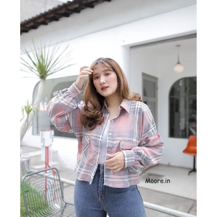 Haniyah Crop | kemeja wanita flanel tartan oversize atasan lengan panjang