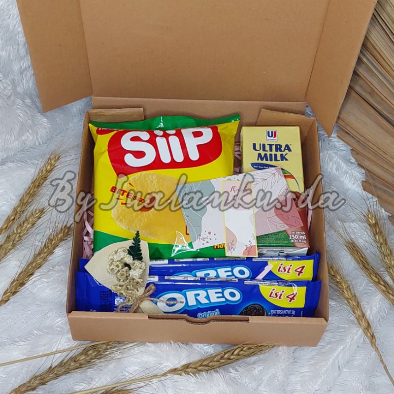 

HAMPRES SNACK MURAH KADO ULANG TAHUN WISUDA GRADUATION SOUVENIR ULANG TAHUN SNACK BOX GIFT - Part 12