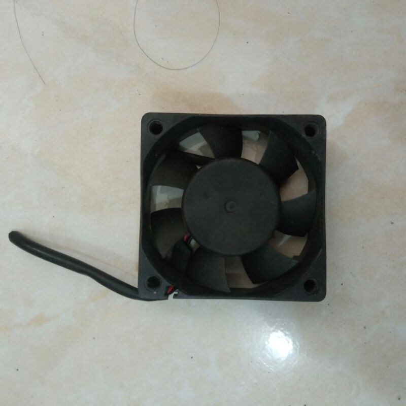 kipas murah dc 12vol ukuran 6x6cm jamin hidup