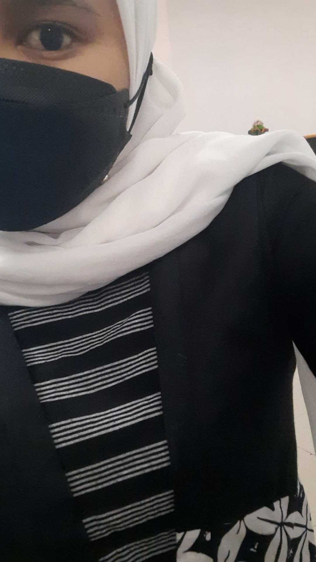 Atasan Batik Kawung Lurik Carla Black