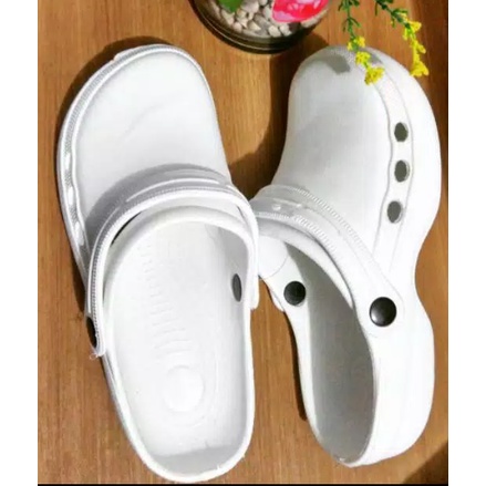 sepatu sandal putih#sandal laboratorium#sandal rumah sakit#sandal ruang operasi