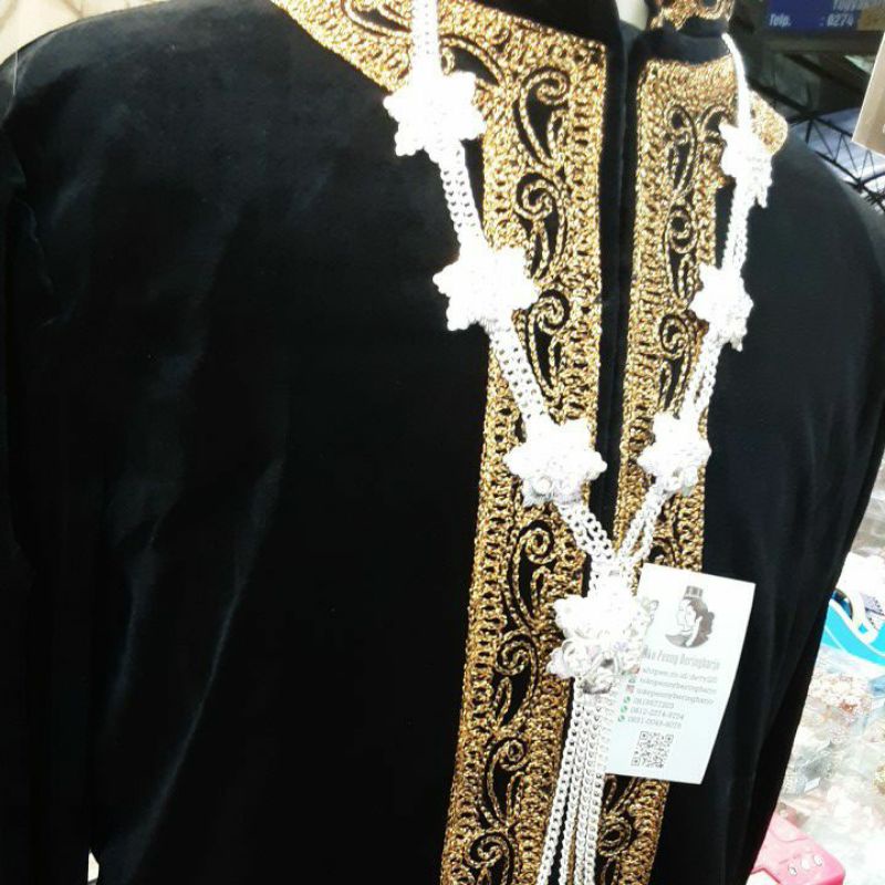 Kalung pengantin pria