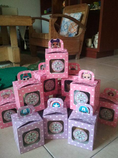 Paper Box Kotak Dus Polka Kotak Packing Souvenir Gelas Mug Handuk Bingkisan Ulang Tahun Anak Wedding