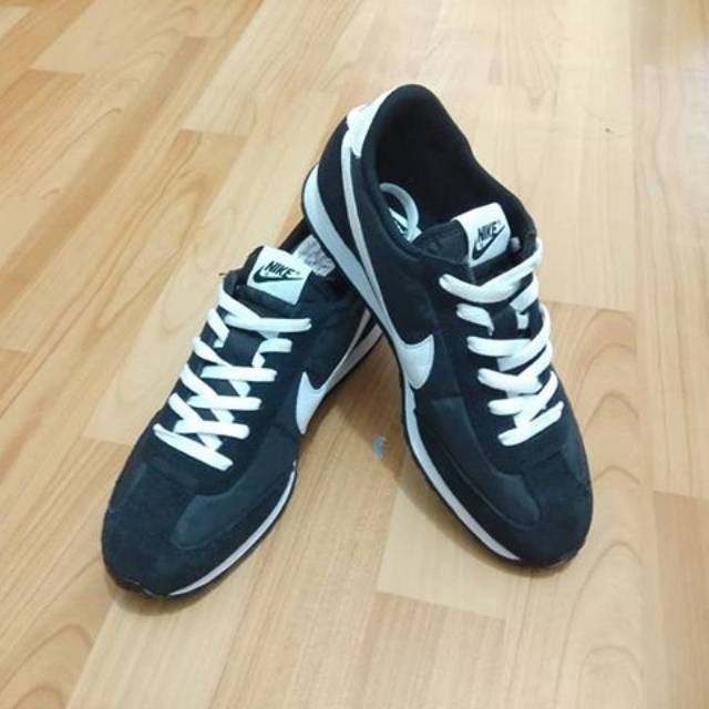 nike mach runner black