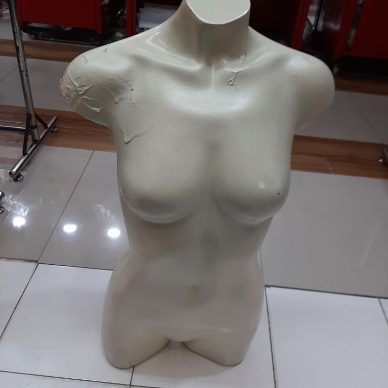 Patung manekin wanita second / bekas