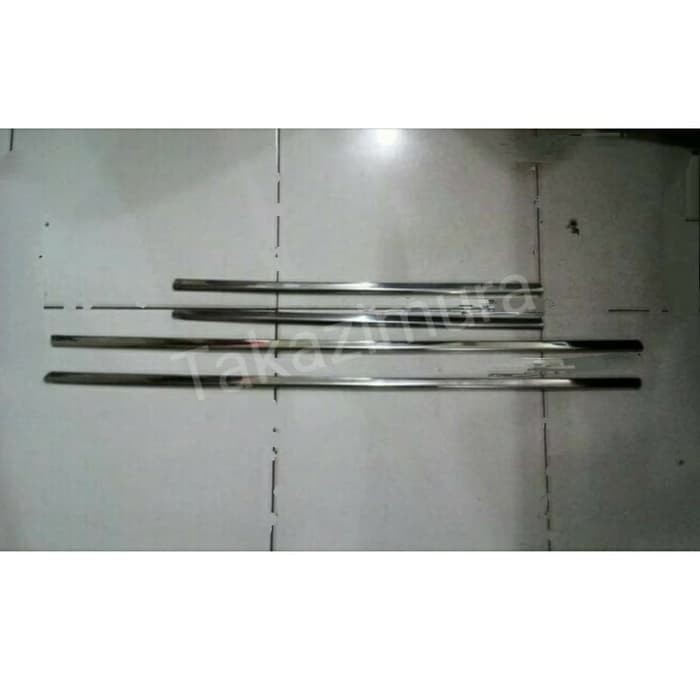 List lis pintu kaca samping mobil Sigra Calya packing pipa paralon