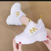 sepatu sneaker wanita M fashion trendy