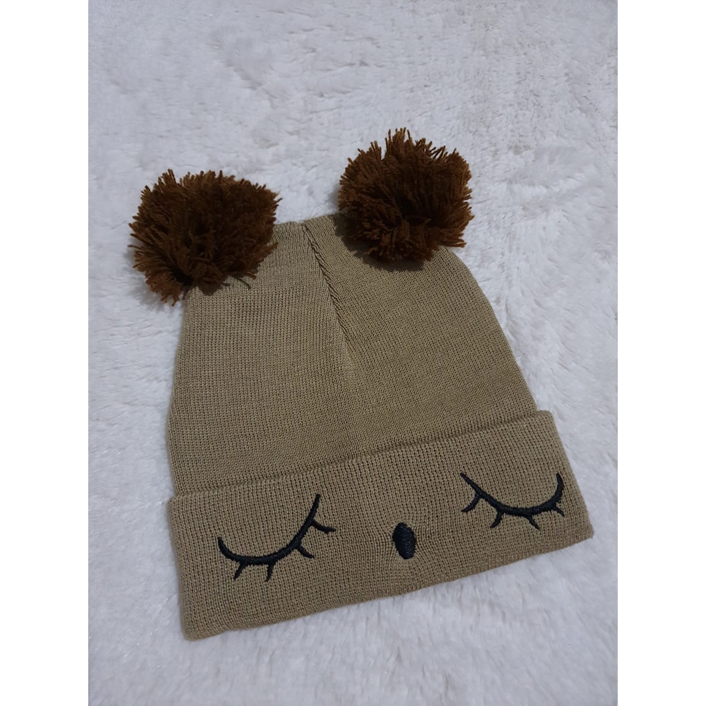 topi POMPOM SLEEP EYES