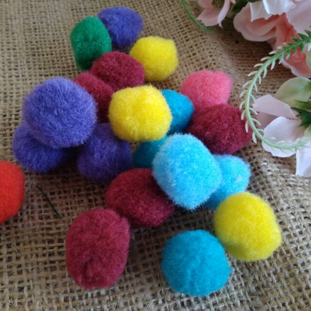 BC15 pom pom 2,5cm isi 10 bahan craft kerajinan tangan