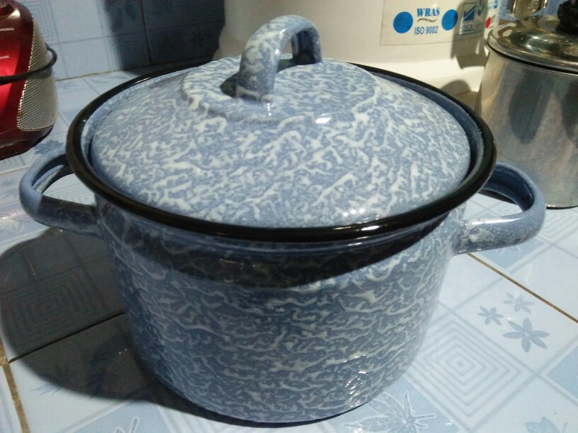 Panci Masak Dutchoven Enamel (porcelain On Steel) Indonesia Motif Batik / Kembang 16 Cm 18 Cm