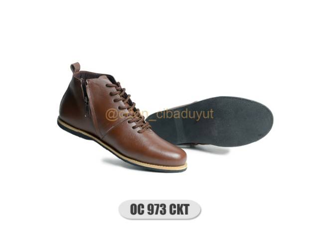 Sepatu casual kulit OC973