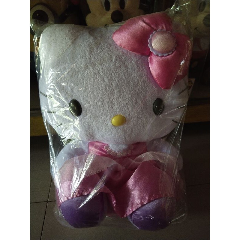boneka hello kitty