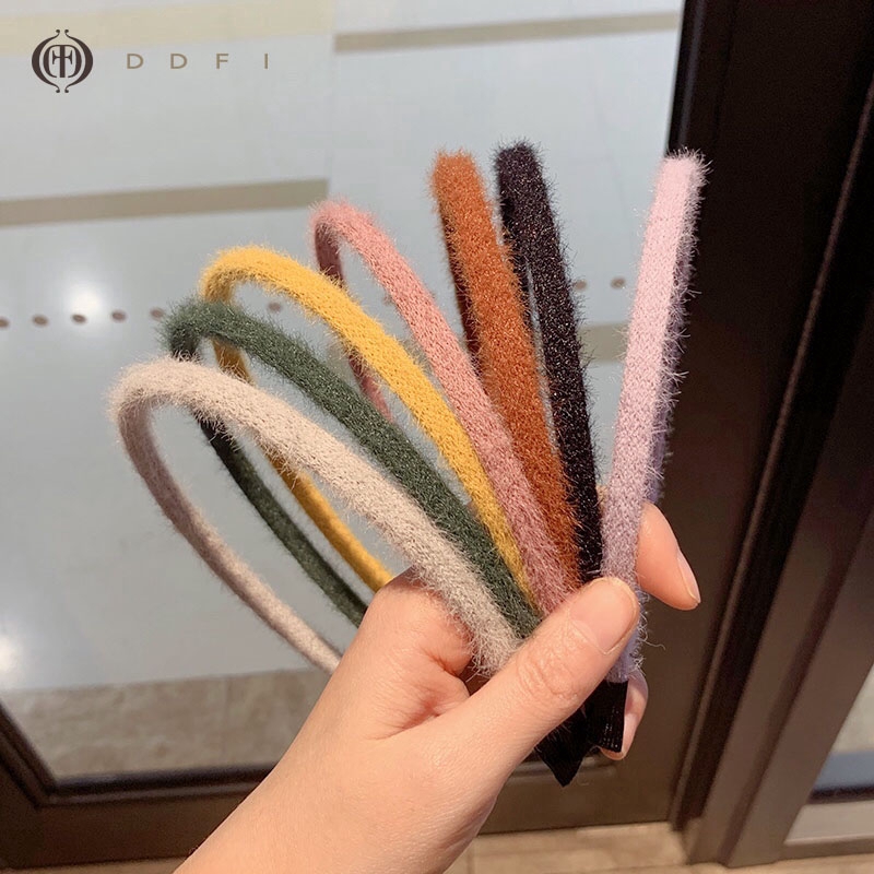 Bando Ikat  Rambut  Simple  Pendek  Gaya Korea  untuk Wanita 