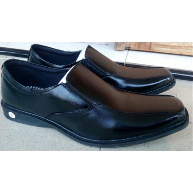 sepatu fantofel fantopel fantovel pantofel pantopel pantovel vantopel vantofel vantopel pria murah