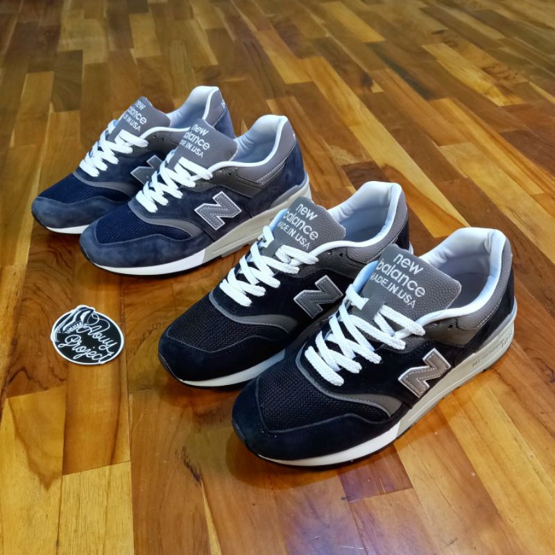 new balance 997 black grey
