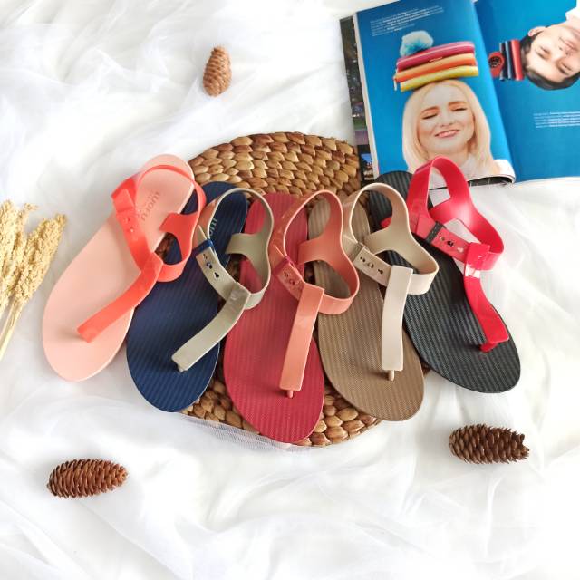 SANDAL KARET | SANDAL MURAH | SANDAL CEWEK | SANDAL LUOFU | SEPATU SANDAL | SANDAL PANTAI