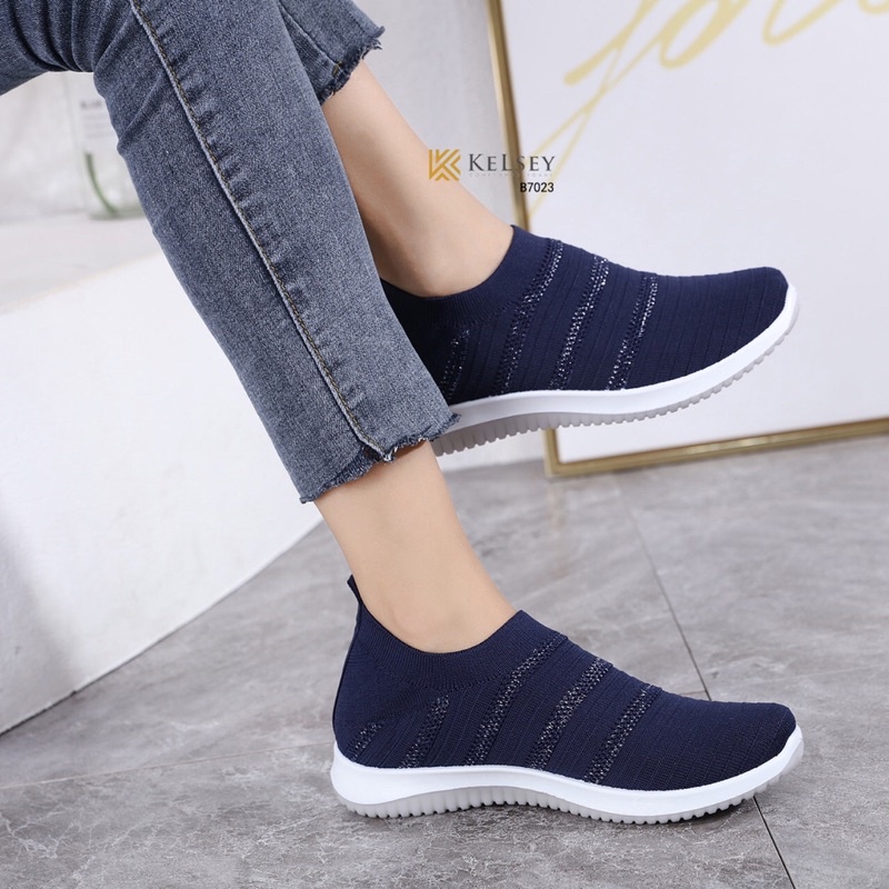 (GRATIS ALAS KAKI) Nicole Sepatu Flyknit Flat Shoes Wanita Kelsey / Sepatu Slip On Wanita B7023