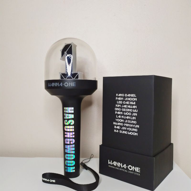 [Preloved] Wanna One Official Lightstick - Nablebong