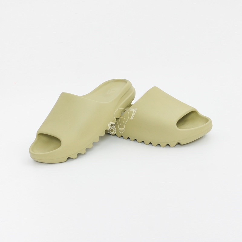 Yeezy Slides Resin