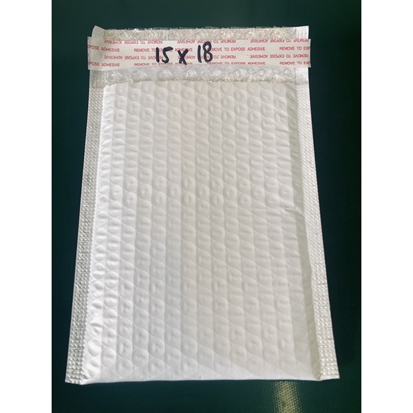 

Bubble mailer ukuran 15x18 (123gr)