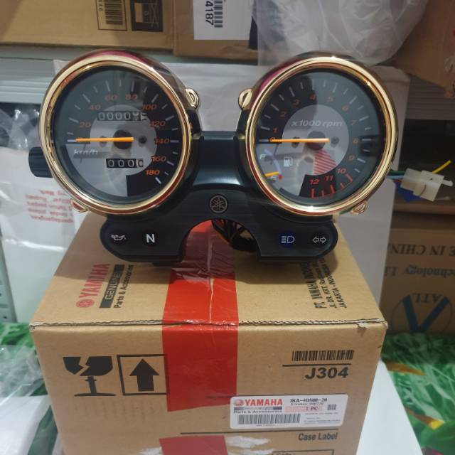 Speedometer Assy/Kilometer Set RX King 2003 Gold Edition 3KA-H3500-20
ORIGINAL YAMAHA GENUINE PARTS
