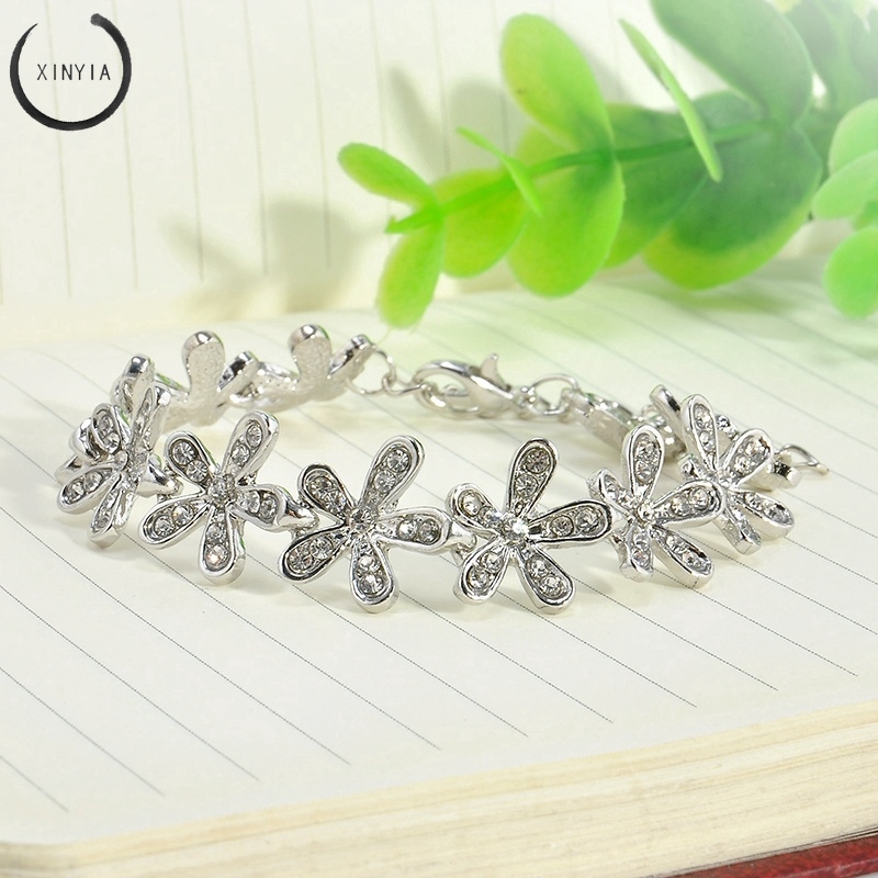 Gelang Bangle Vintage Motif Snowflake Hias Kristal Berlian Imitasi Untuk Wanita