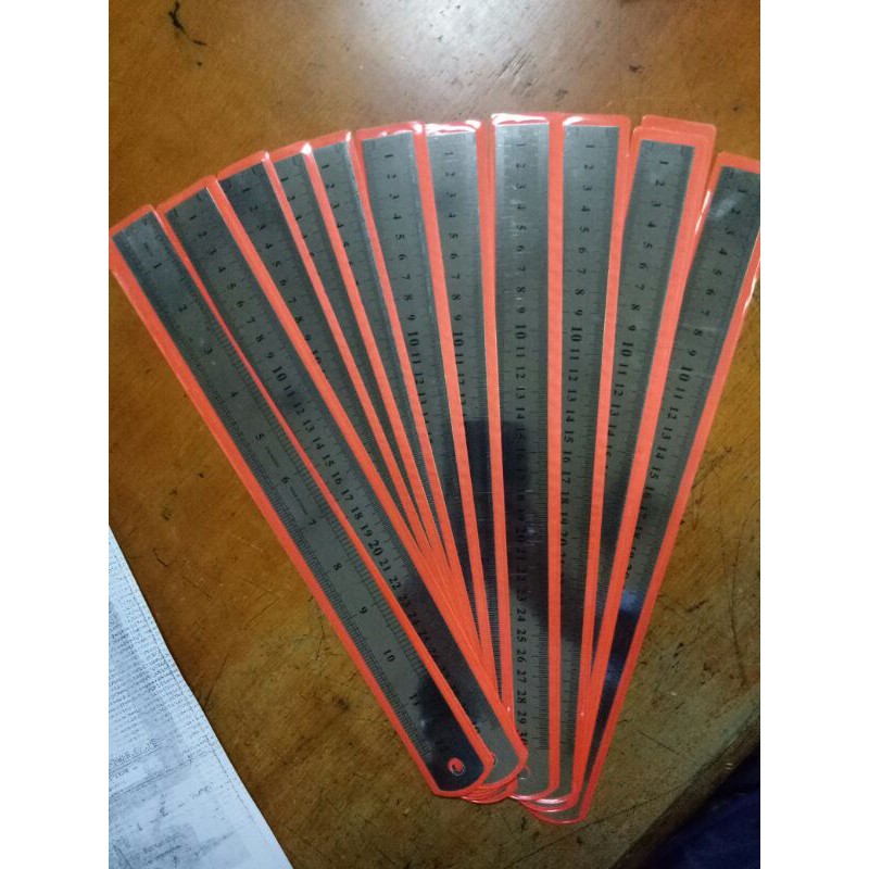 

PENGGARIS BESI 30CM 12 PCS