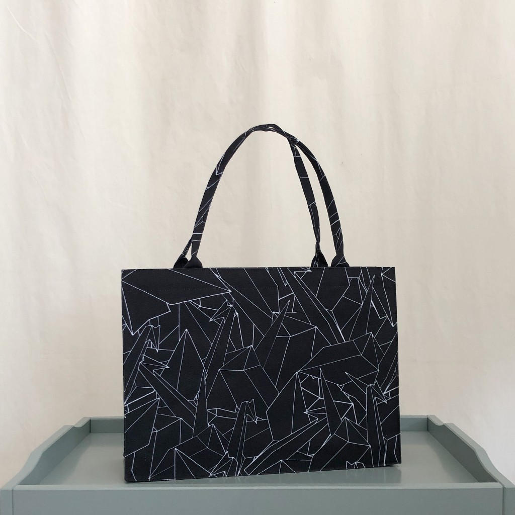 Tas Tote Traveller Medium - Noir Origami