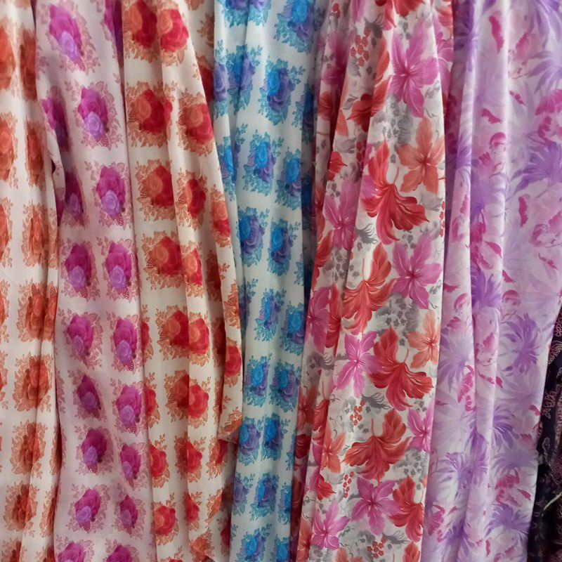 kain corak motif chiffon fine/viney, sifon vine / viney, design by vina. bahan jatuh, lembut , tebal