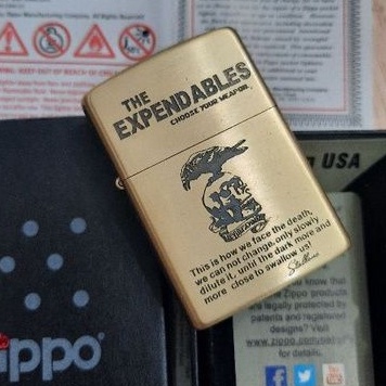 zippo the expendables army golden gambar timbul permanen