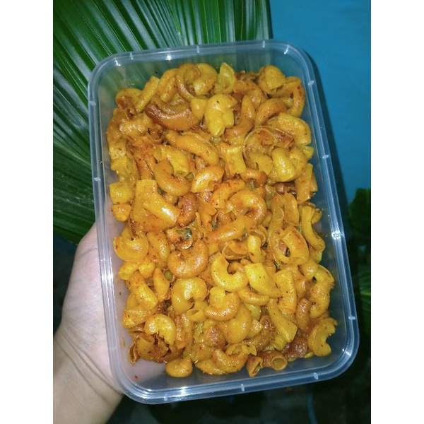 

Makroni bantet kresss