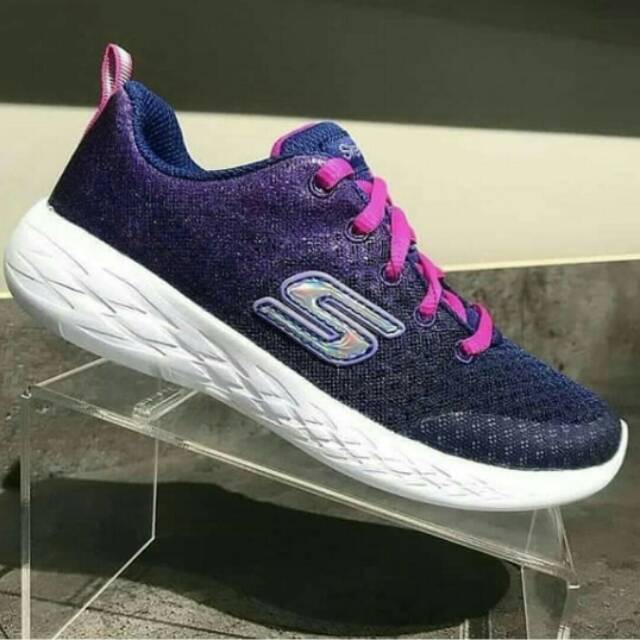Sepatu Skechers Anak preloved