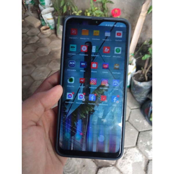 Realmi 5 pro RAM 8/128 Minus