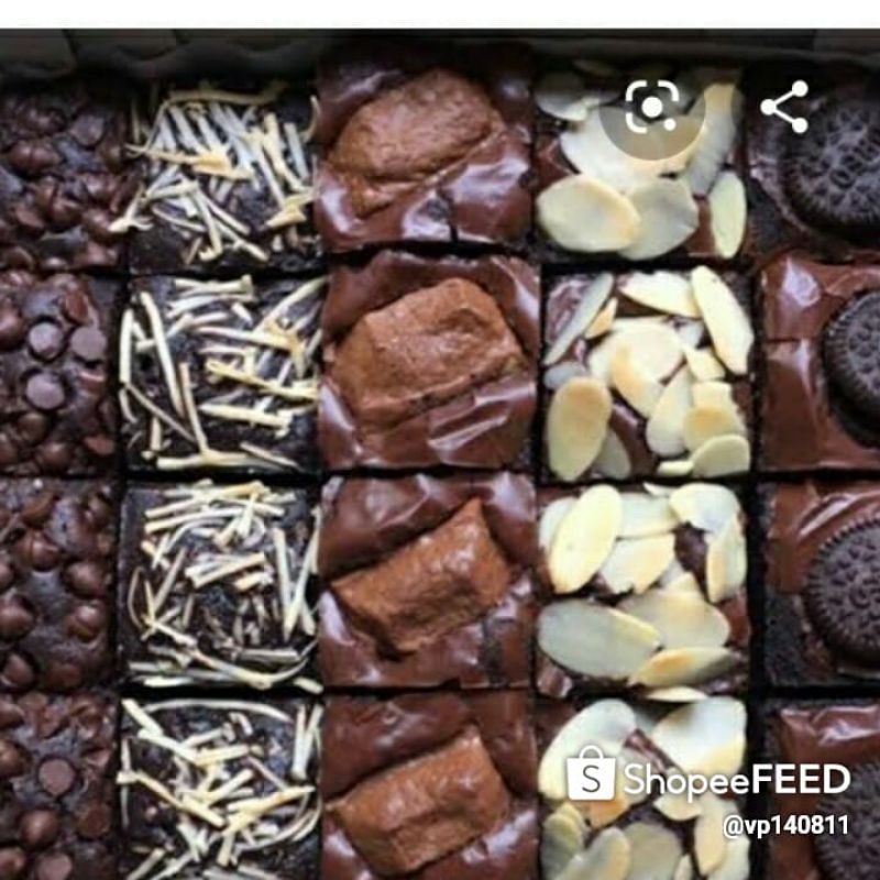 

setiap beli brownies panggang sekat 5 topping gratis nutrisari dingin