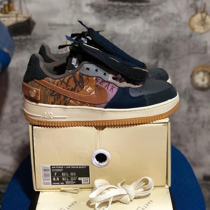 nike af1 x travis scott
