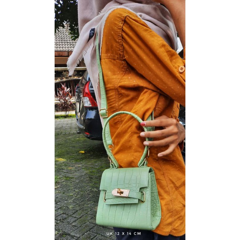 SALUNA MINI BAG (TIDAK MUAT HP)