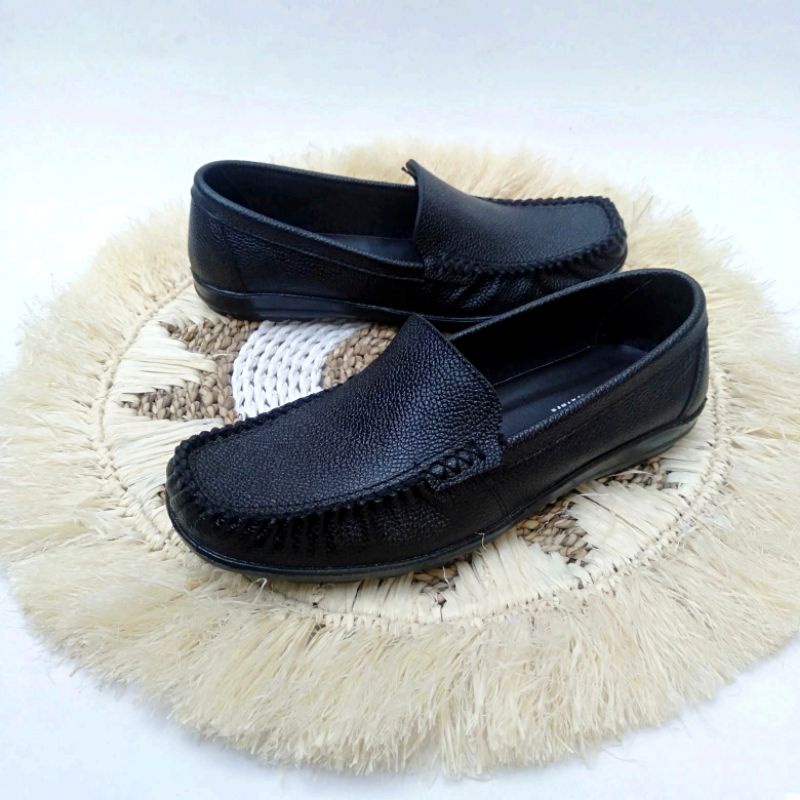 Sepatu Santai Wanita  Kulit Asli Sepatu Kerja Formal Flat 060