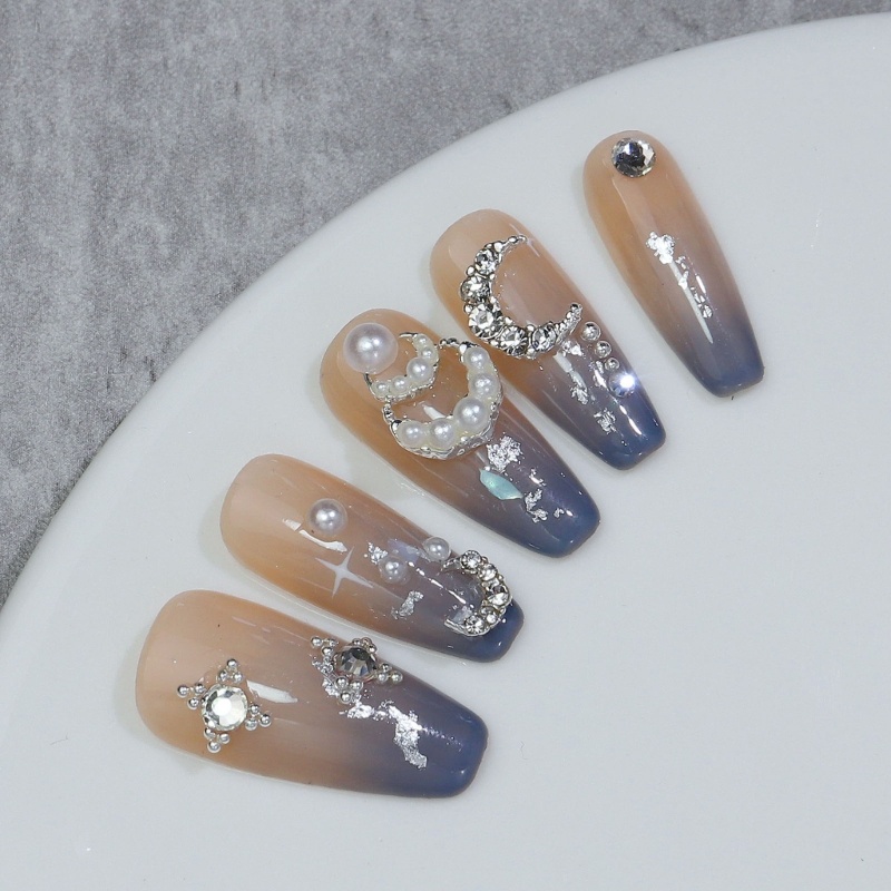 Berlian Imitasi Bentuk Bulan Sabit Untuk Nail art