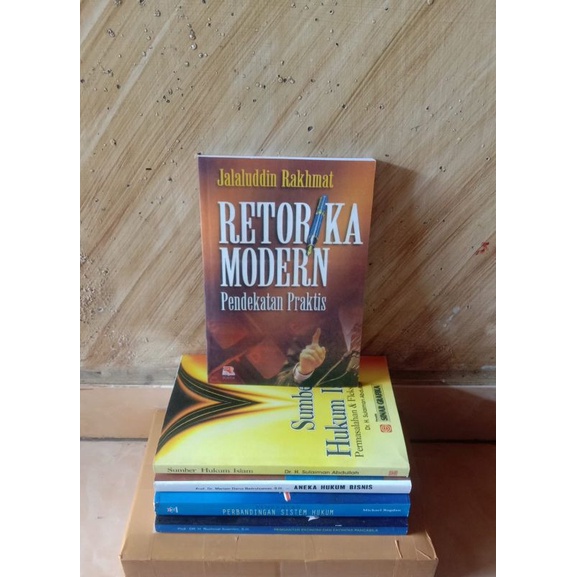Retorika Modern oleh Jalaluddin Rakhmat