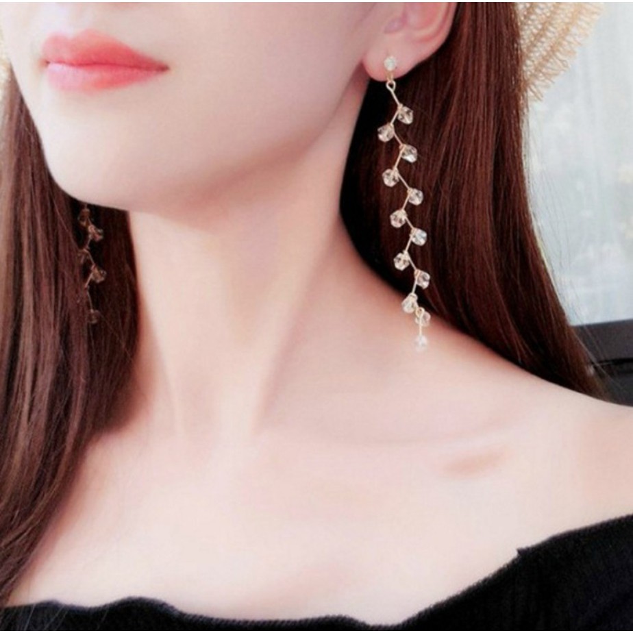 Anting Wanita E37 KRISTAL PANJANG Sangan Menawan Korea Fashion Women Earring Giwang Aksesoris Cewek Zig Zag Tassel Elegan