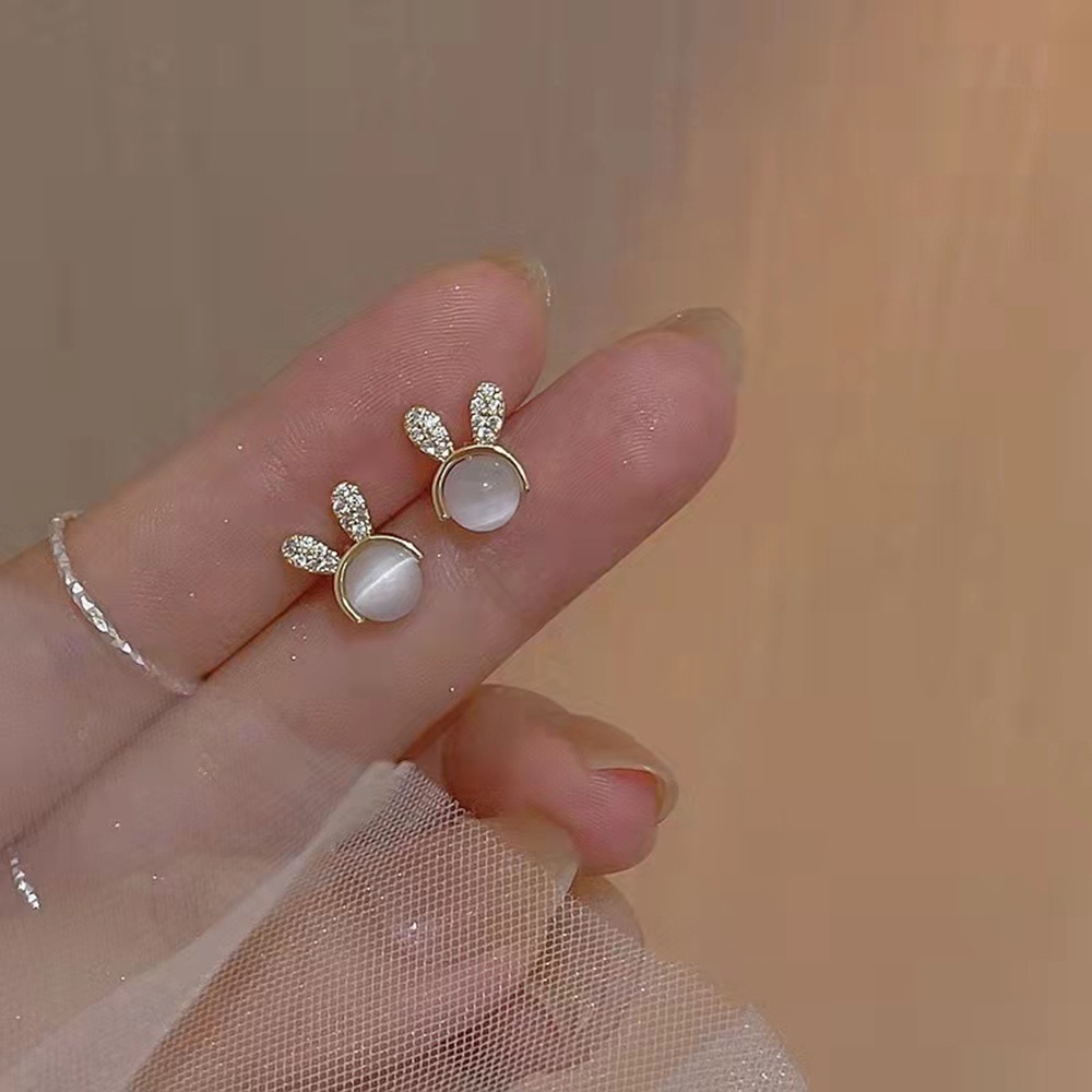 1 Pasang Anting Stud Bentuk Kelinci Opal Gaya Korea Untuk Wanita