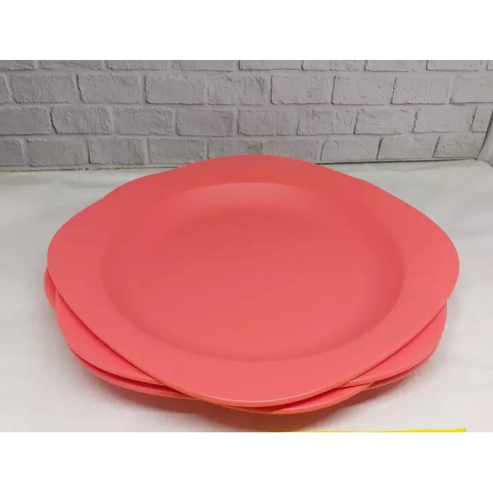 Tupperware Ice Prisms Acrylic Hot Pink 8.25 Party Dessert Plates Set of 4 Plastic 輸入品 